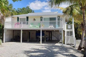 The Beach House with heated pool and spa